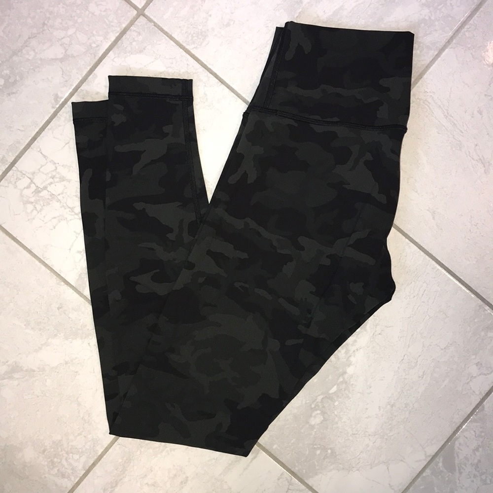 GATOR GREEN 🍋 Lululemon Wunder Under